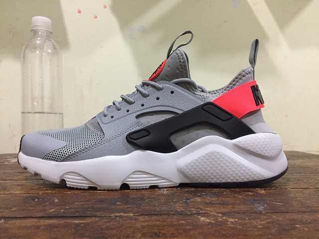 nike huarache noir foot locker